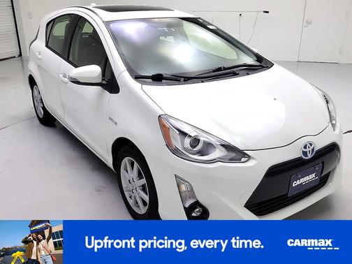 White 2015 Toyota Prius c Four