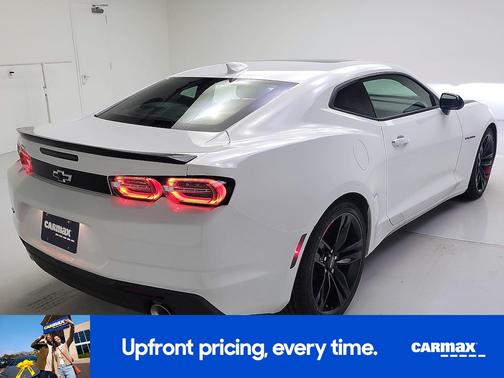 White 2022 Chevrolet Camaro 1LT