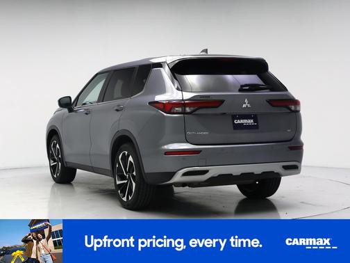 Silver 2024 Mitsubishi Outlander SE