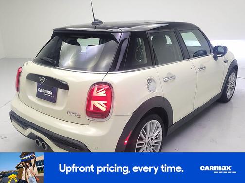 White 2023 MINI Hardtop S