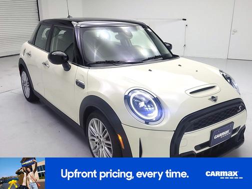 White 2023 MINI Hardtop S
