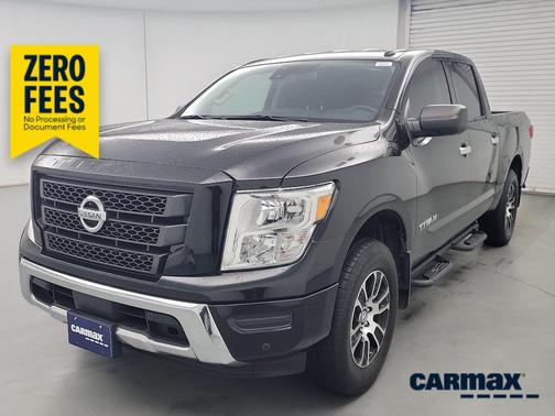 Black 2021 Nissan Titan SV