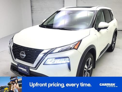 White 2023 Nissan Rogue SL