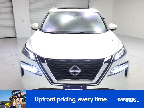 White 2023 Nissan Rogue SL