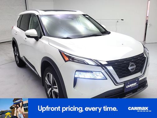 White 2023 Nissan Rogue SL