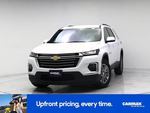 White 2023 Chevrolet Traverse LT Cloth
