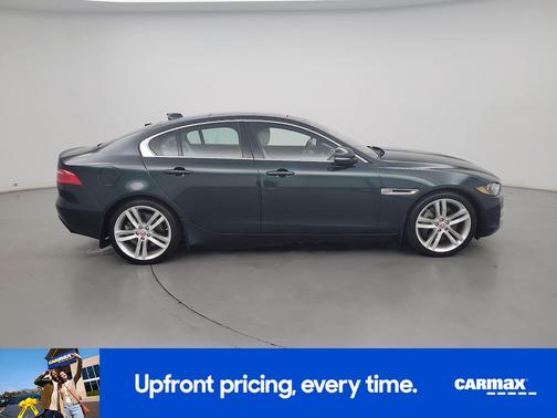 2017 Jaguar XE Prestige