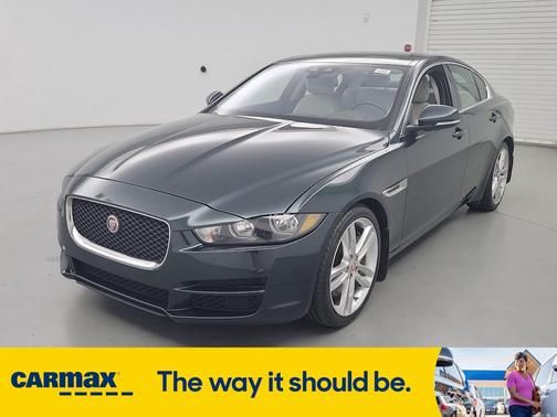 2017 Jaguar XE Prestige
