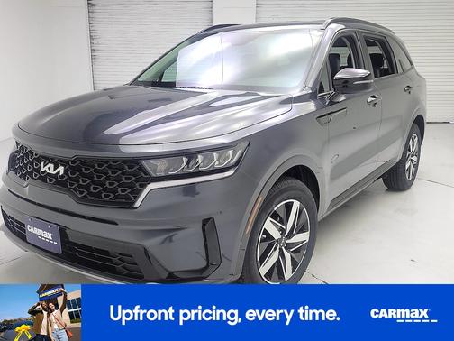Gray 2023 Kia Sorento S