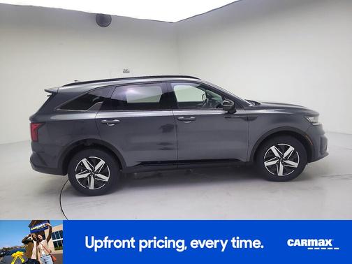 Gray 2023 Kia Sorento S