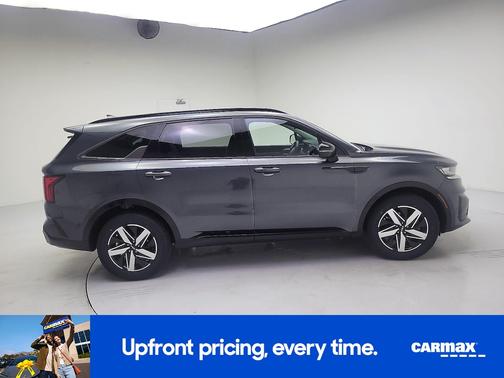 Gray 2023 Kia Sorento S