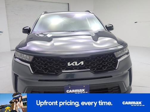 Gray 2023 Kia Sorento S