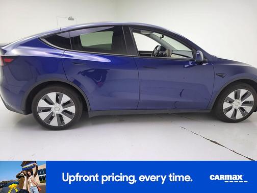 Blue 2023 Tesla Model Y Performance