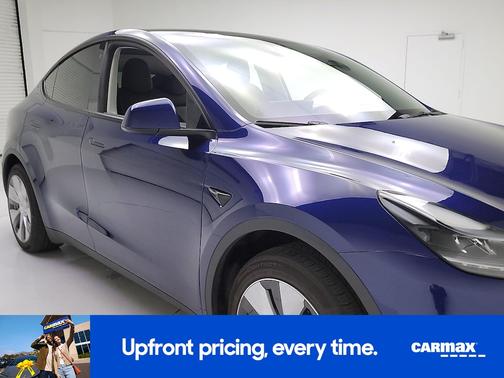 Blue 2023 Tesla Model Y Performance