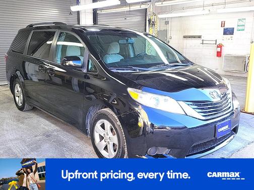 2017 Toyota Sienna LE