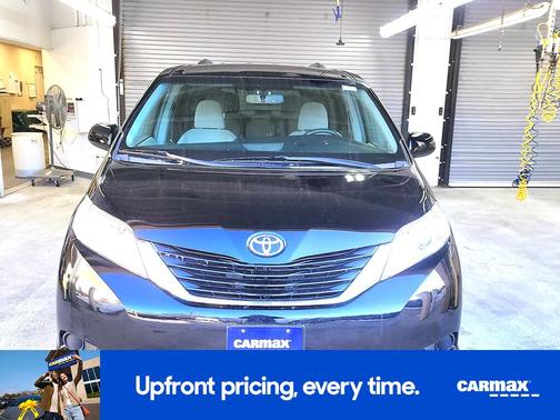 2017 Toyota Sienna LE