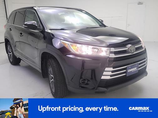 Black 2018 Toyota Highlander LE