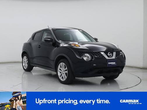 Black 2015 Nissan Juke SV