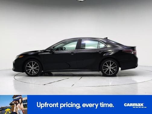 Black 2021 Toyota Camry SE