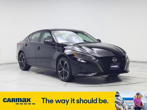 2023 Nissan Altima SR