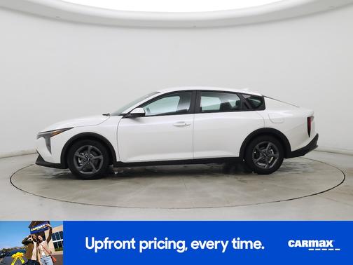 White 2025 Kia K4 LXS