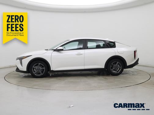 White 2025 Kia K4 LXS
