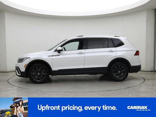 White 2023 Volkswagen Tiguan SE