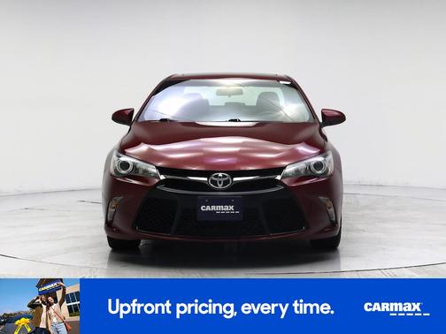 Red 2015 Toyota Camry SE