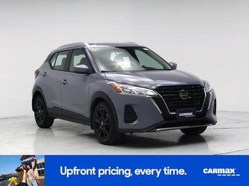 Gray 2021 Nissan Kicks SV