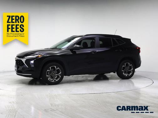 Black 2025 Chevrolet Trax LT