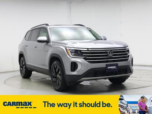 2024 Volkswagen Atlas SE w/Tech