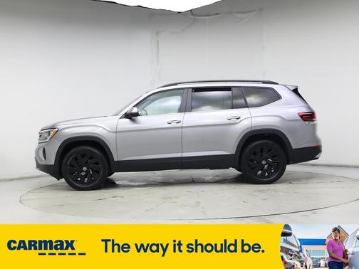 2024 Volkswagen Atlas SE w/Tech