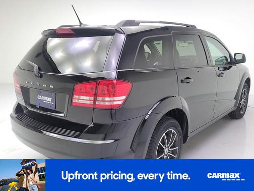 Black 2018 Dodge Journey SE