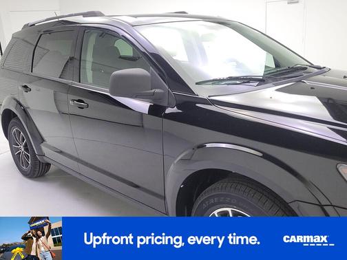 Black 2018 Dodge Journey SE