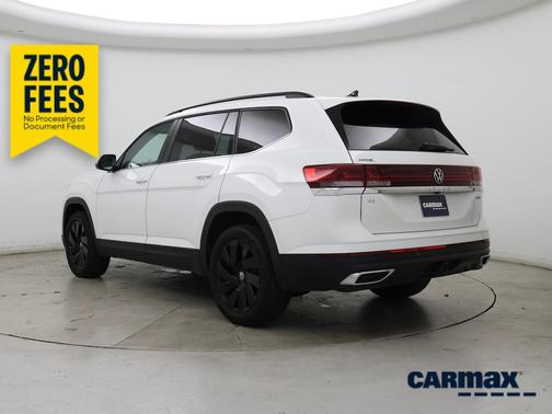 White 2025 Volkswagen Atlas SE w/Tech