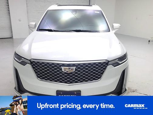 Pearl 2023 Cadillac XT6 Luxury