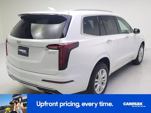 Pearl 2023 Cadillac XT6 Luxury