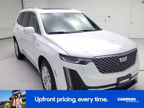 Pearl 2023 Cadillac XT6 Luxury