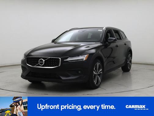 2025 Volvo V60 Cross Country B5 Plus