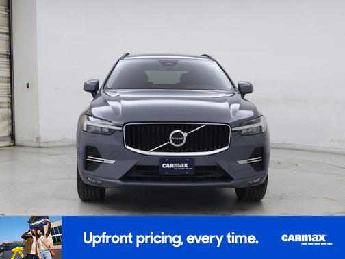 2022 Volvo XC60 B5 Momentum