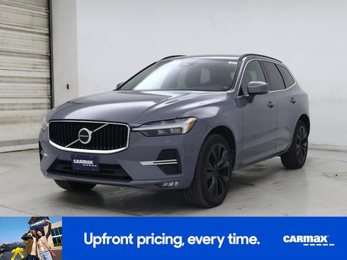 2022 Volvo XC60 B5 Momentum