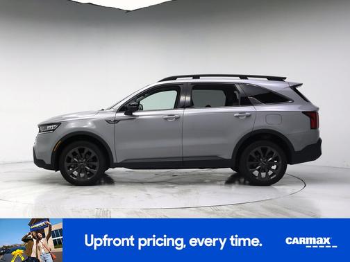 Gray 2022 Kia Sorento X-Line EX