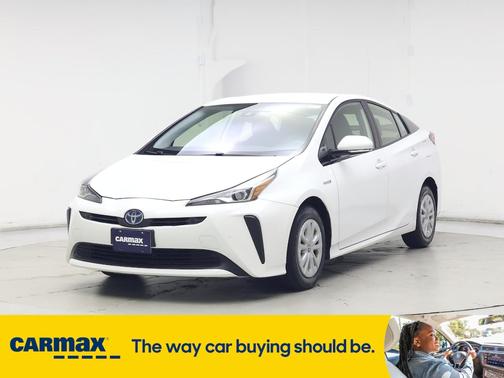 2020 Toyota Prius LE