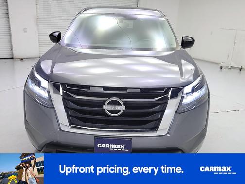 2024 Nissan Pathfinder S