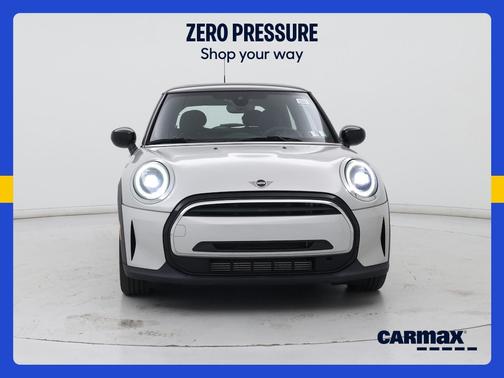Silver 2022 MINI Hardtop Oxford Edition