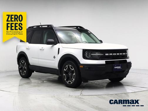 White 2023 Ford Bronco Sport Outer Banks