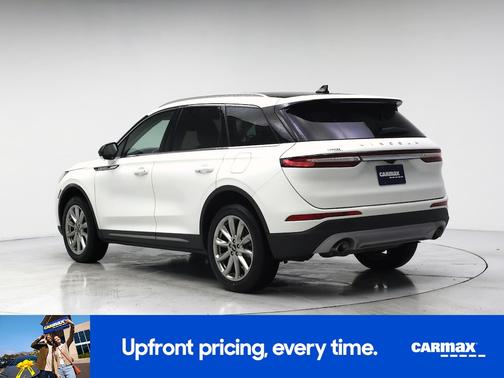 White 2022 Lincoln Corsair Standard