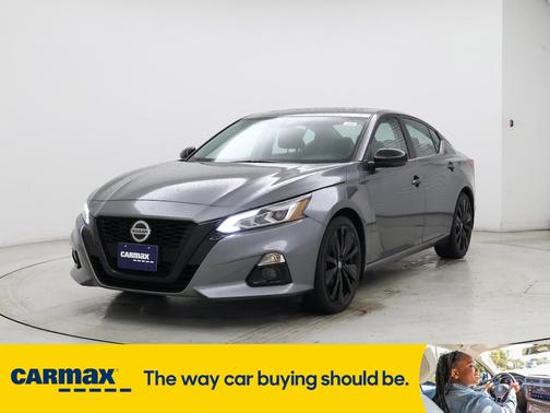 2022 Nissan Altima SR