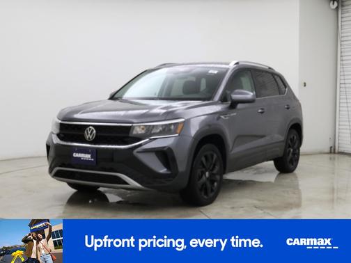 Gray 2024 Volkswagen Taos SE