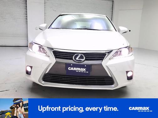 White 2015 Lexus CT 200h